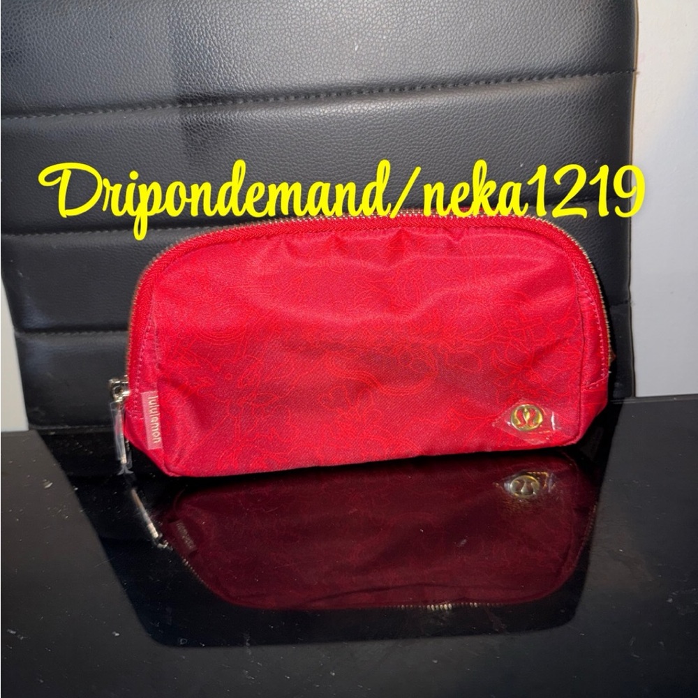 Lululemon Lunar New Year Everywhere Belt Bag 1L - Picture 3 of 9